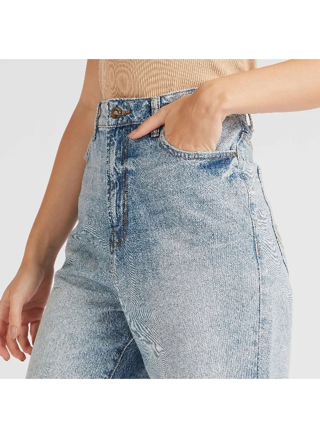 Lee Cooper Lee Cooper Solid Denim Jeans with Button Closure and Pockets