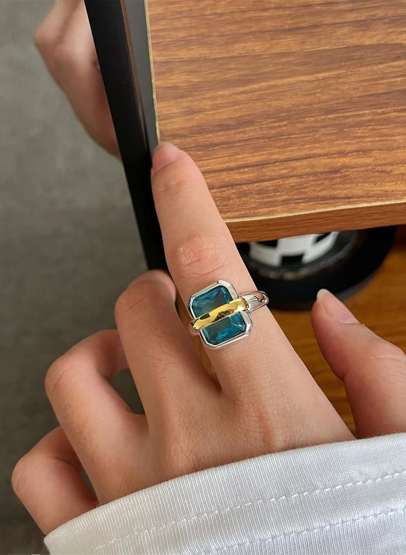 خاتم نسائي مطلي بالفضة والذهب بلونين - خاتم زينة بحجر كريم أزرق - أنيق وفاخر - Image 2