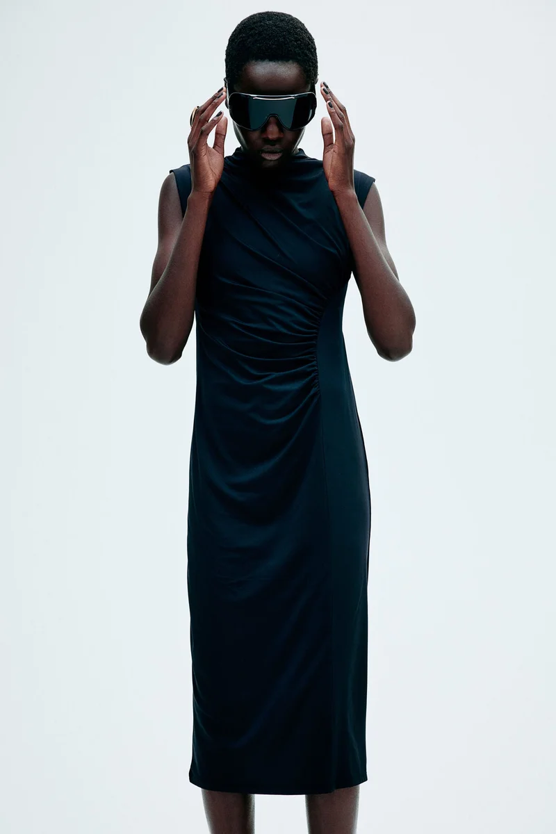 اتش اند ام فستان بقبة مرتفعة