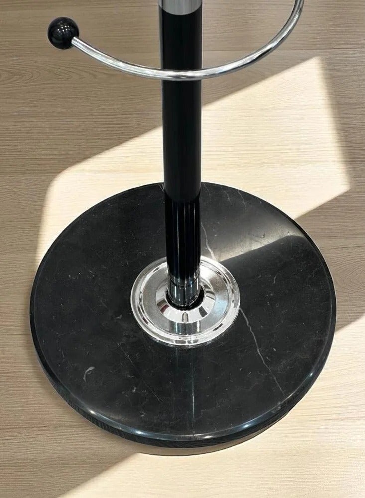 إستلو علاقة ملابس بقاعدة رخامية – تصميم معدني أنيق وثابت - Image 2