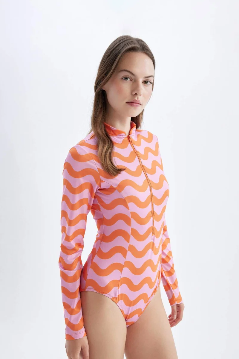 ديفاكتو Fall in Love Regular Fit Printed Swimsuit