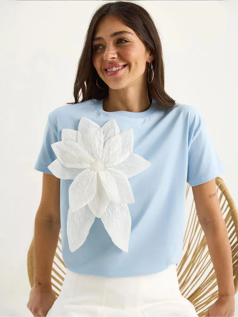 بيانكو لوتشي LUCCI Floral Print Crew Neck T-Shirt with Accessory Detail