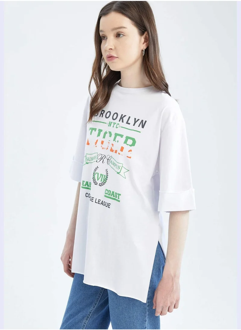 ديفاكتو Woman Fitted Short Sleeve T-Shirt