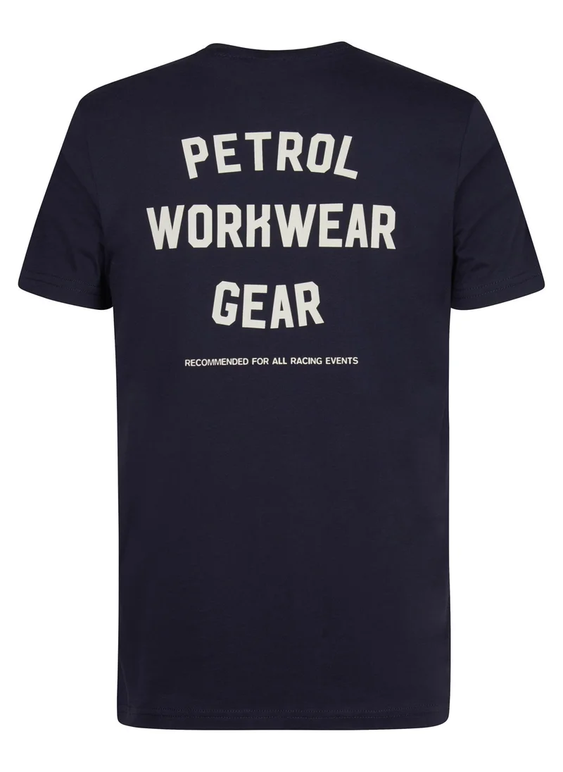 بترول اندستريز تيشيرت رجالي كلاسيك بطبعة