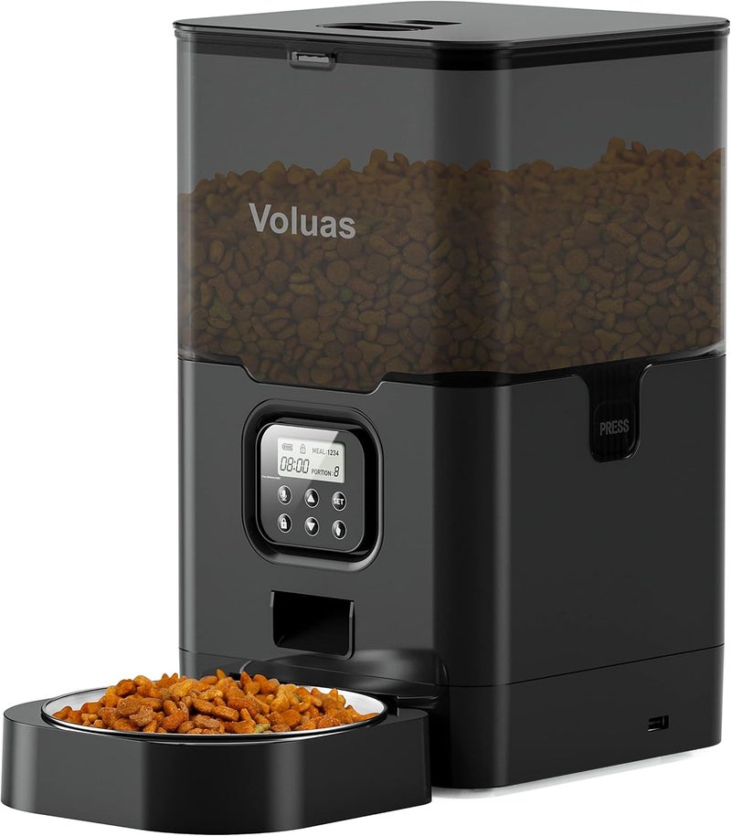 Voluas مغذي القطط الأوتوماتيكي Voluas - موزع طعام الحيوانات الأليفة القابل للبرمجة للقطط والكلاب بسعة 40 حصة - كابل طاقة USB وتشغيل بالبطارية - مقاوم للانسداد، سهل التنظيف - 6 لتر، 7.71 × 7.71 × 11.8 بوصة، أسود - Image 1