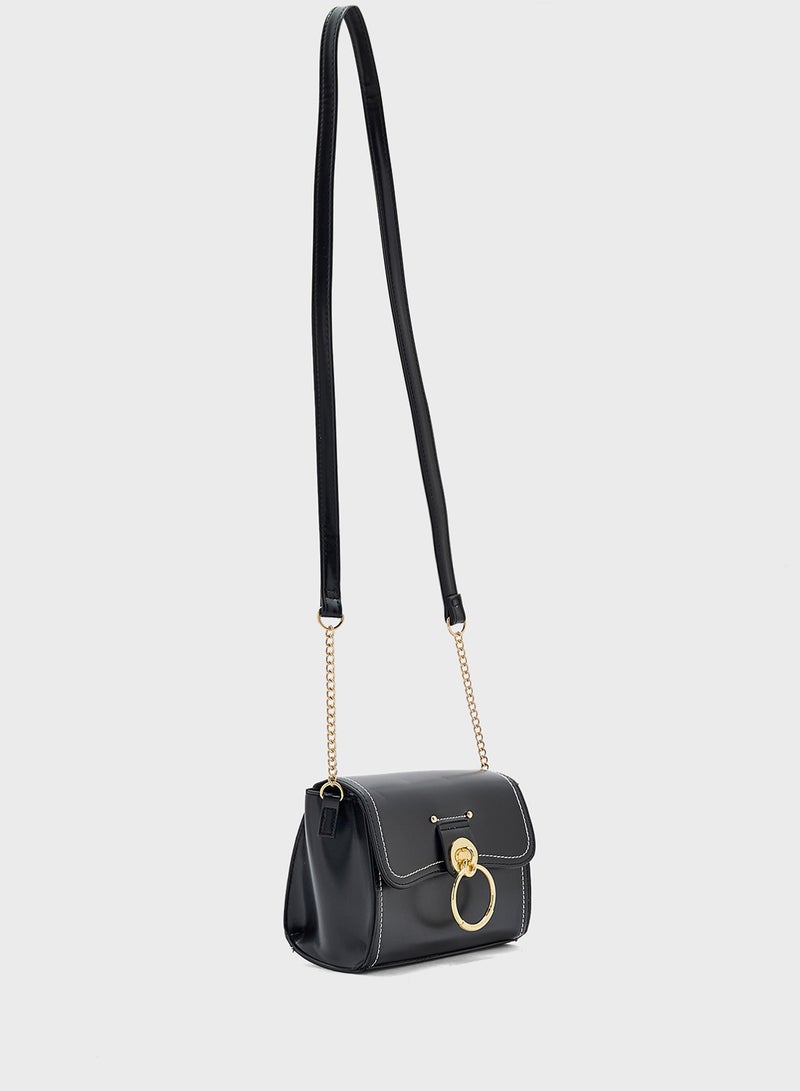 ايلا حقيبة كروس بودي بتفاصيل خياطة وزخرفة معدنية - Image 3