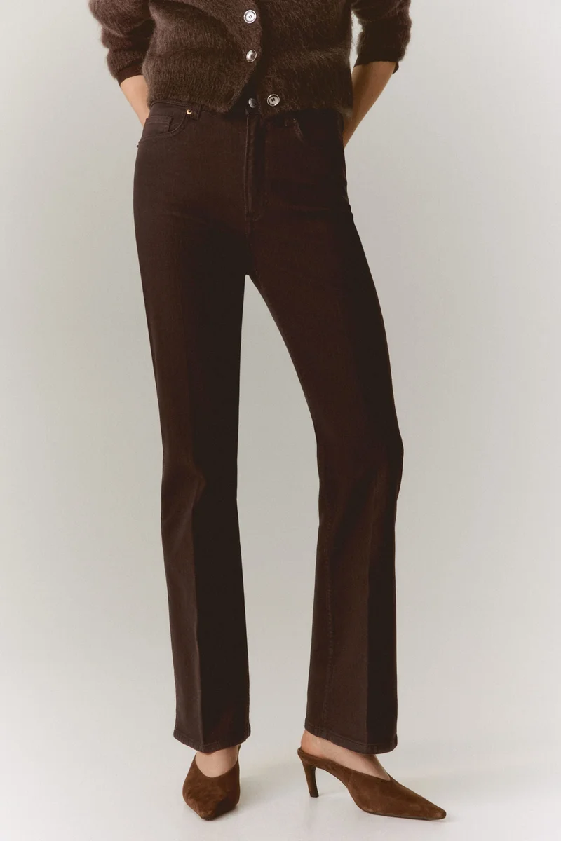 اتش اند ام جينز بقصّة بووت كت خصر عالي