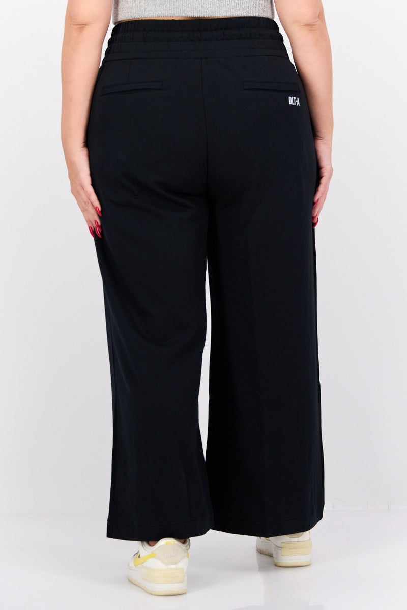 SKECHERS Women Sportswear Fit Outdoor Sweatpants, Black - Image 3