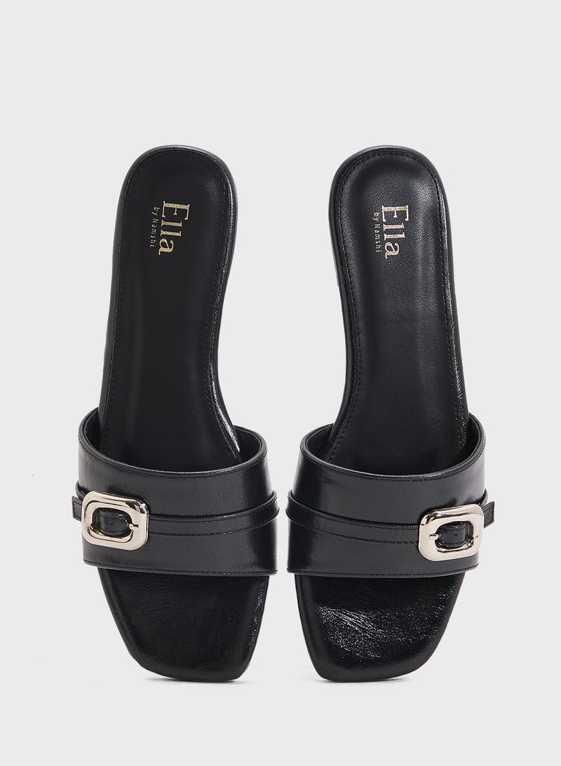 ايلا صندل مسطح بإبزيم - Image 4