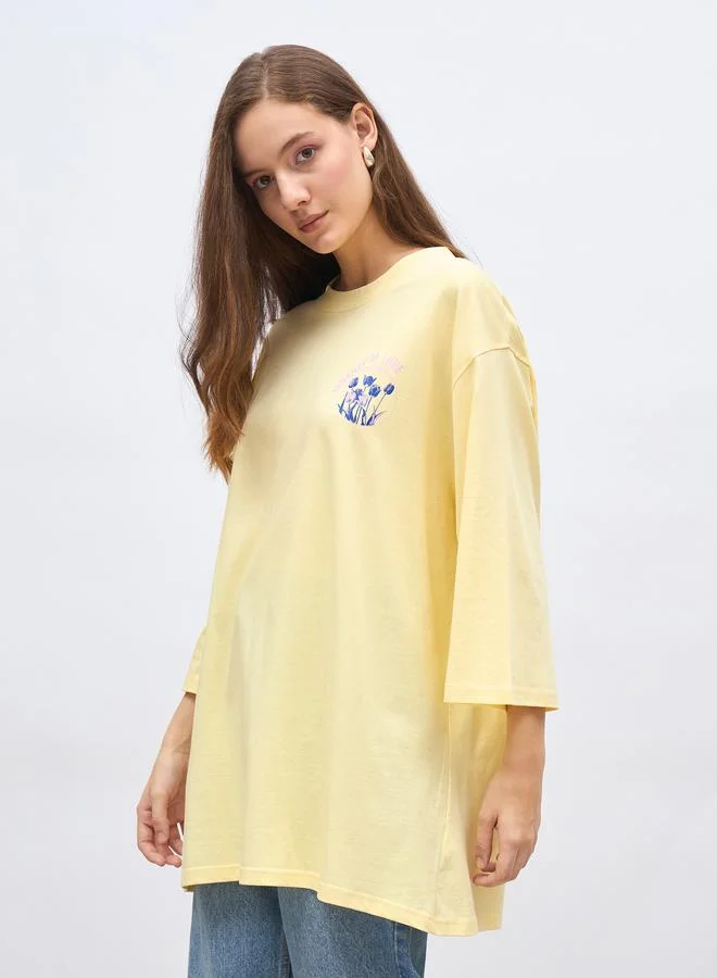 Styli Styli Plus Oversized T-Shirt with Exaggerated Sleeves