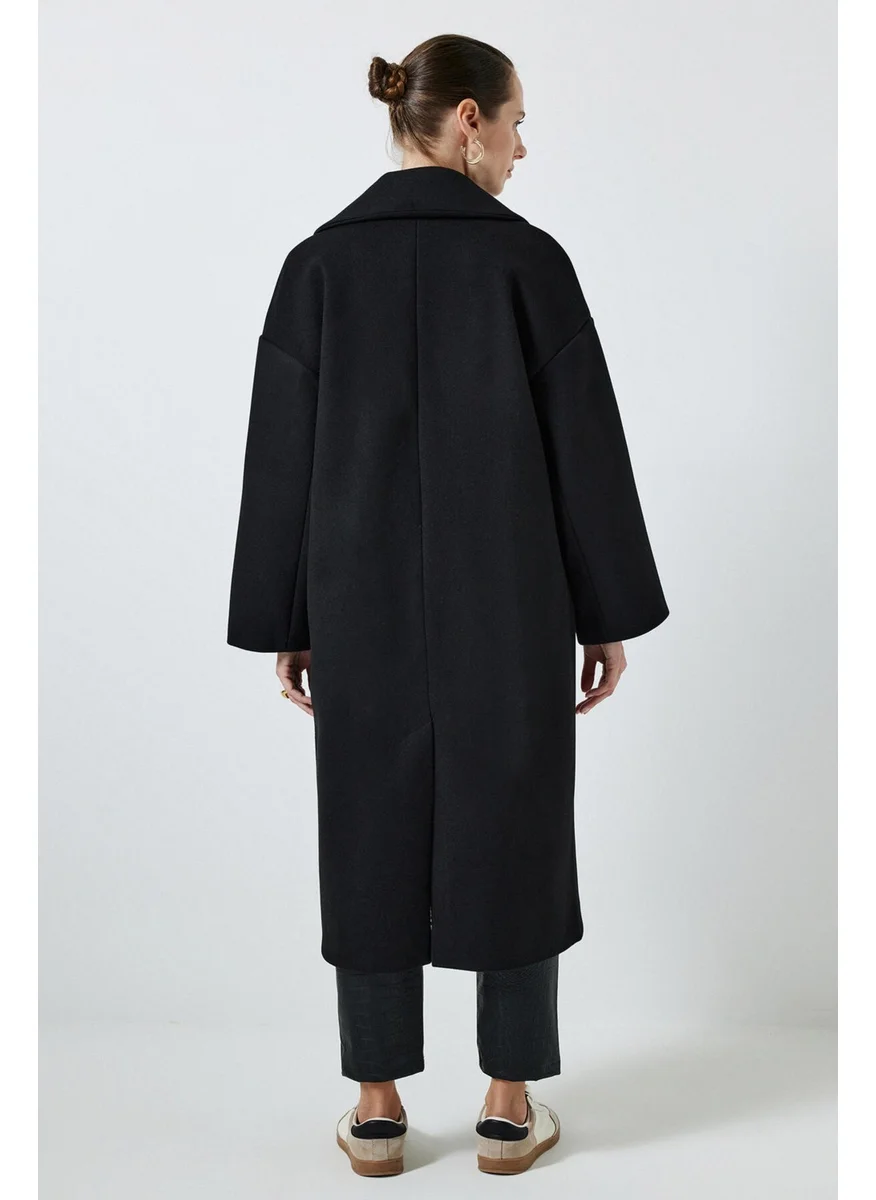Touche Oversize Cashmere Coat