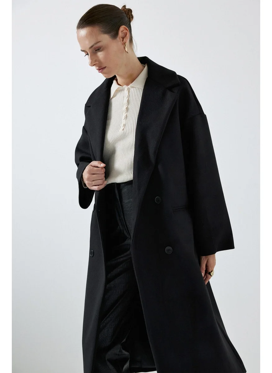 Touche Oversize Cashmere Coat