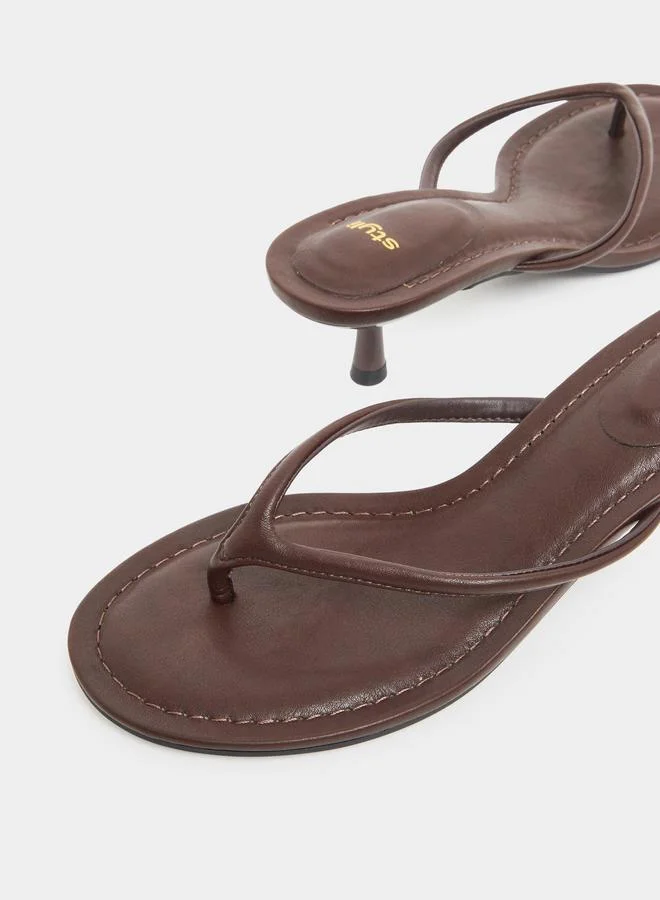 Styli Brown Kitten Heel Thong Sandals