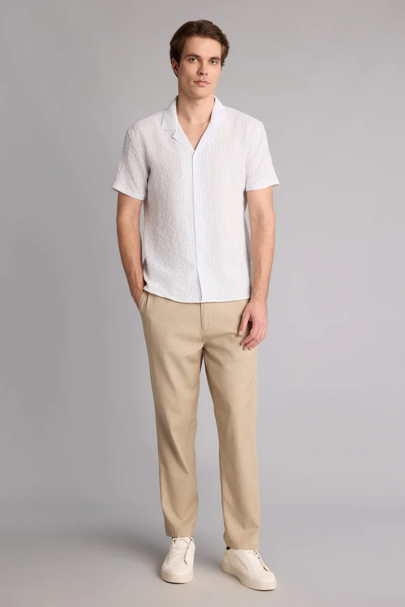 ديفاكتو Modern Fit Resort Neck Short Sleeve Shirt