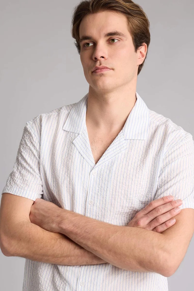 Modern Fit Resort Neck Short Sleeve Shirt