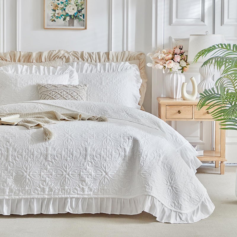 Uozzi Bedding Ruffles Quilt Set Queen Size 96 * 96in - 3 Pieces Solid Shabby Chic Farmhouse Ruffled Bedding Rustic Coverlet Lightweight Fluffy Summer Oversized Bedspread with Shams for Women Men White - Image 4