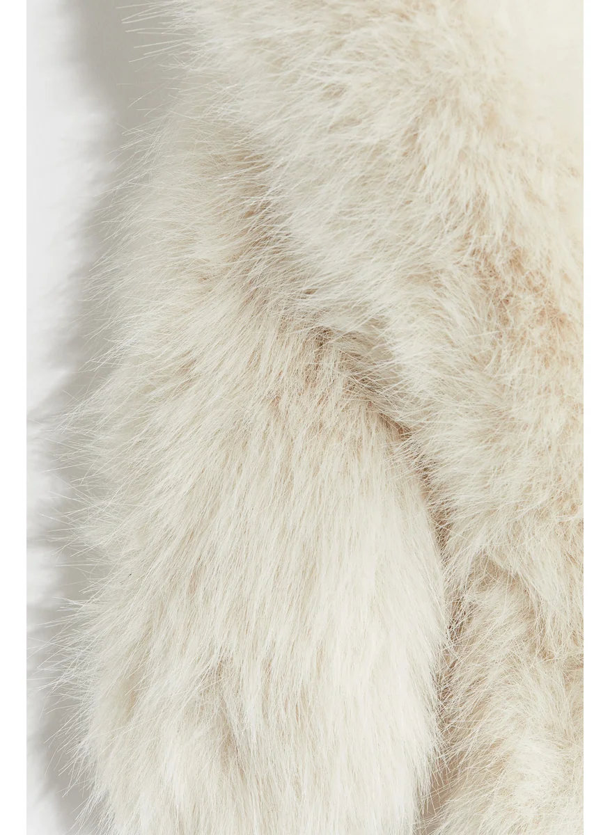 اتش اند ام Fluffy-Knit Scarf