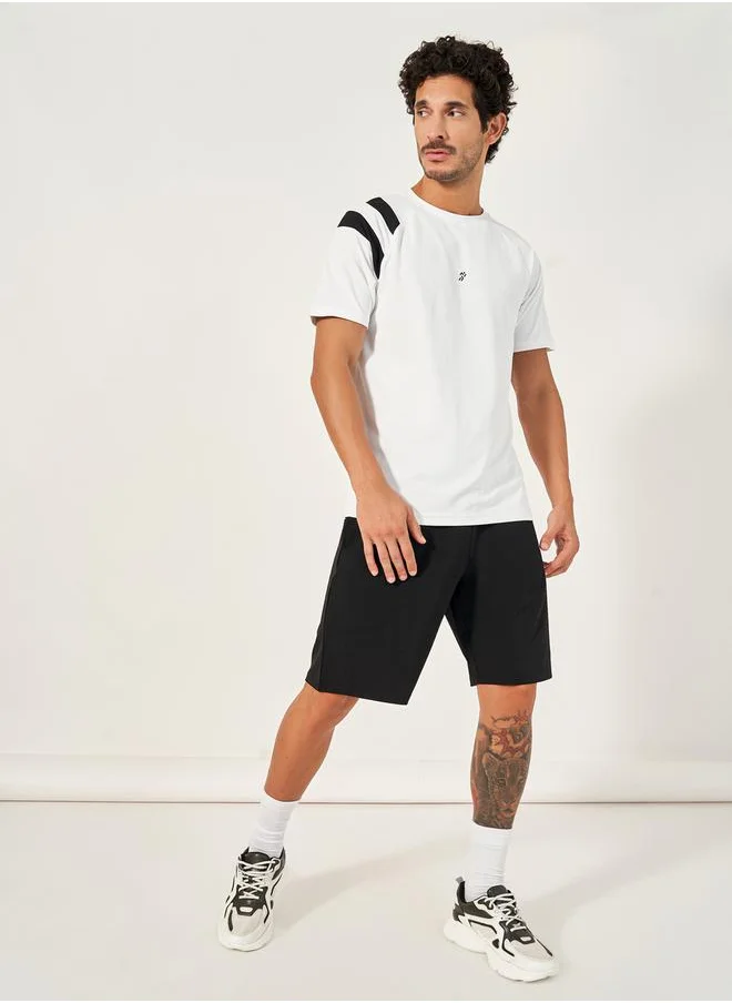 Styli Contrast Band Raglan Sleeve Regular Fit T-Shirt