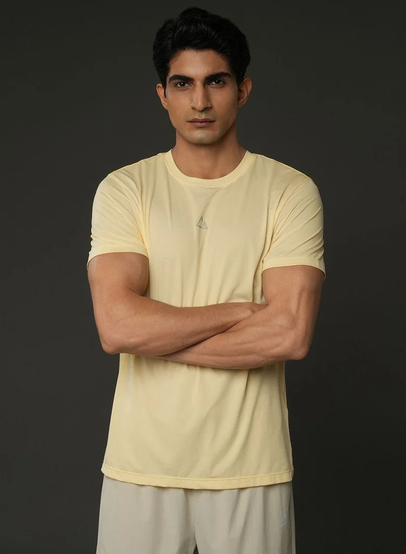 جيوردانو Men Slim Ultralight G-Motion Jacquard Tee