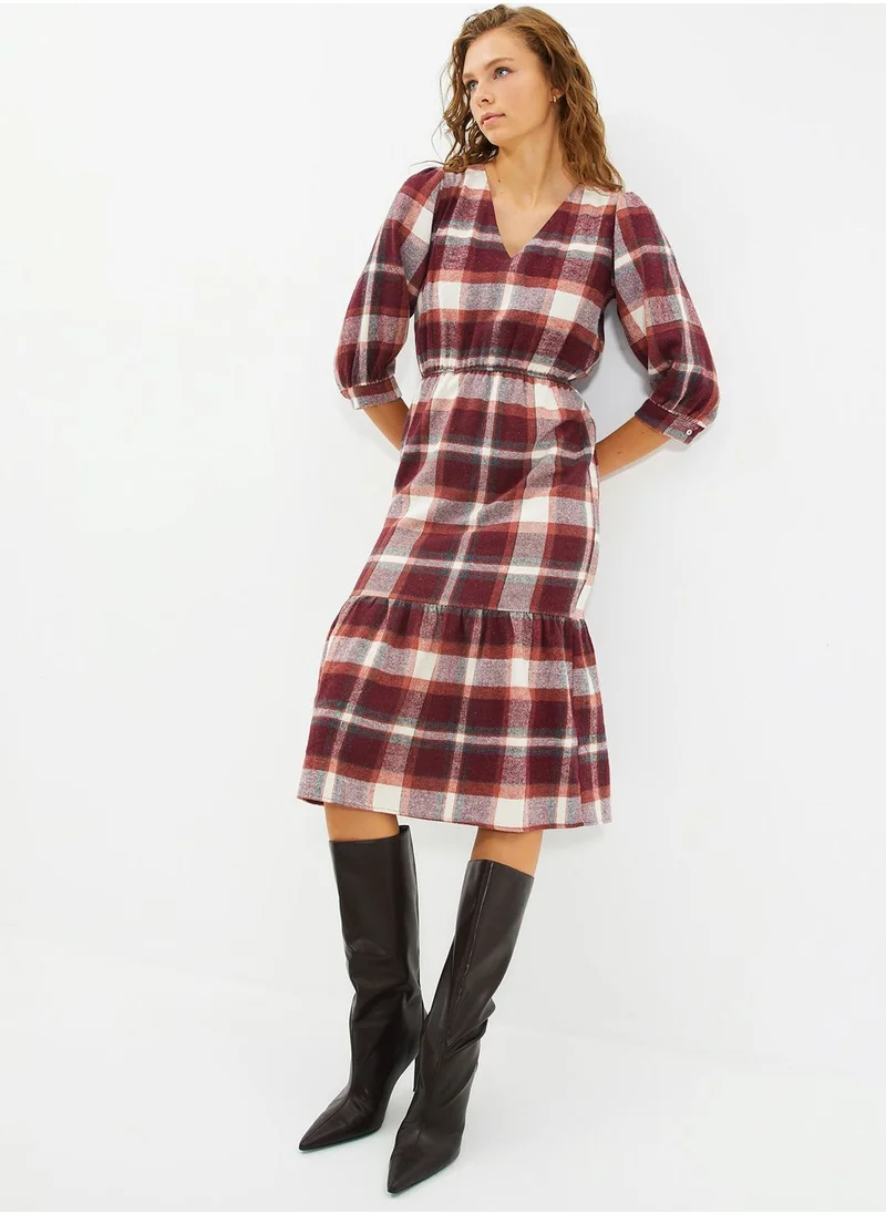 trendyol V-Neck Pleat Detail Checked Dress