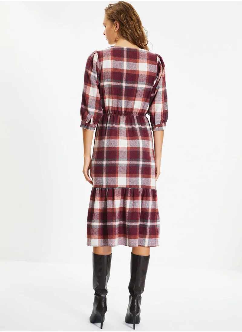 trendyol V-Neck Pleat Detail Checked Dress