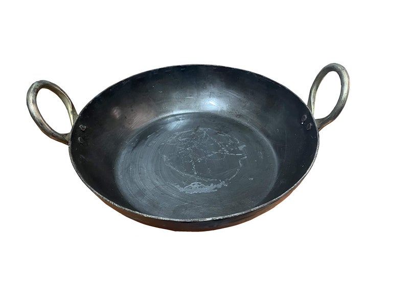 HIKEN Flat Iron Kadhai/Fry Pan Kadhai Handmade Jalebi Traditional Kadhai (10 inches) - Image 1