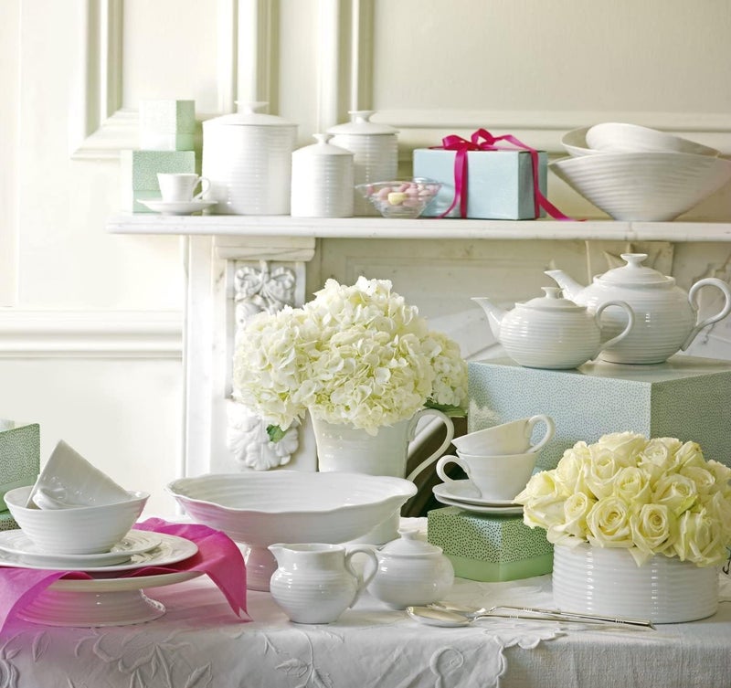 Portmeirion Sophie Conran White Footed Comport, 9 Inch Porcelain Pedestal Bowl - Elegant Serveware for Fruit, Desserts & Centerpieces - Microwave, Oven, Freezer & Dishwasher Safe - Image 2