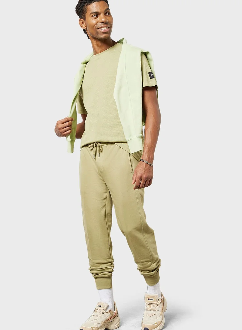 Calvin Klein Jeans Logo Cuffed Sweatpants