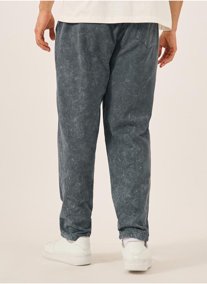 Styli Styli Acid Washed Slogan Print Slim Fit Terry Jogger  - Image 5