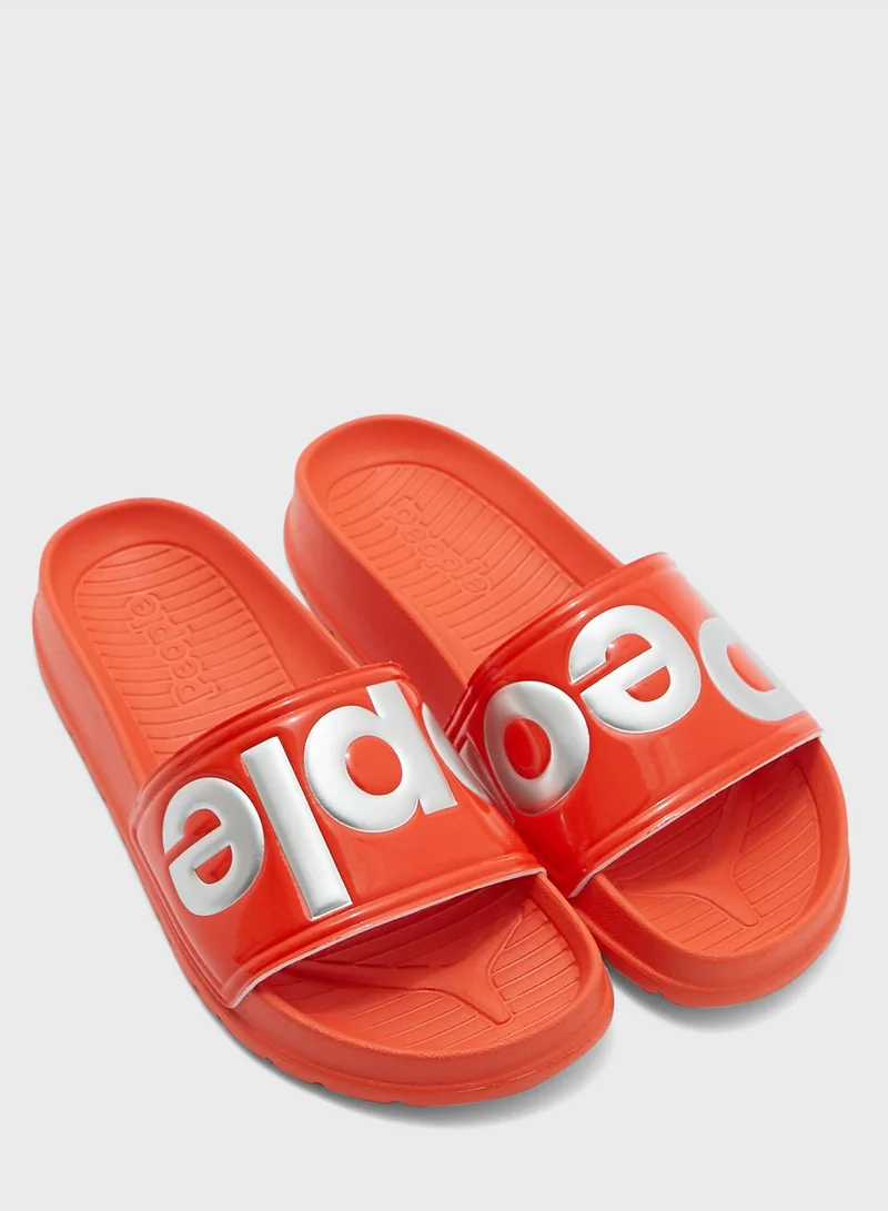 People F21 Lennon Slide Low Top Sneakers