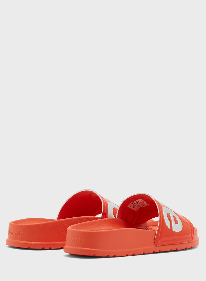 People F21 Lennon Slide Low Top Sneakers