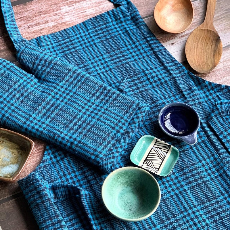 Pixel Home Cotton Apron with Oven Mitt - 100% Cotton Check Kitchen Apron (Blue Pin Stripe) - Image 3