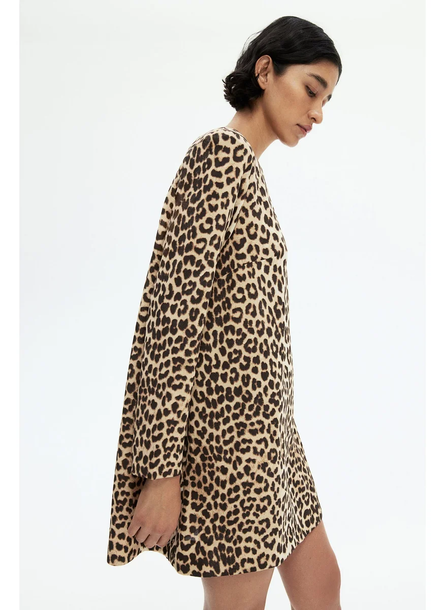 H&M Shoulder-Pad Dress