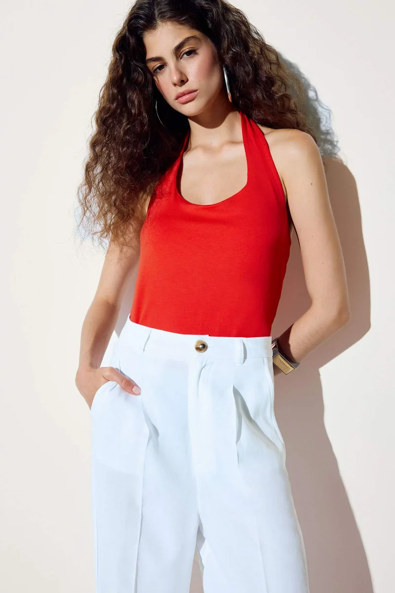 ديفاكتو Slim Fit Halter Collar Tank Top