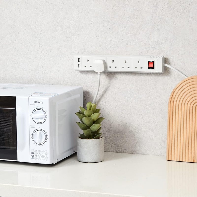 Lawazim كابل تمديد 5-اتجاه مع مفتاح تشغيل/إيقاف ومنفذي USB - 5 متر - مقبس طاقة متعدد مع 5 مقابس بريطانية، ومنفذي USB، ومفتاح تشغيل/إيقاف واحد، وحماية من زيادة التيار، وقابس بريطاني - مثالي للاستخدام المنزلي والداخلي - Image 3