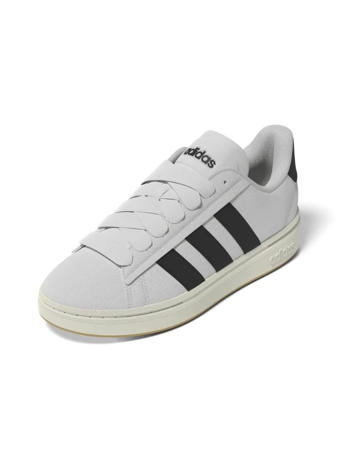 adidas أحذية رياضية نسائية بيضاء جراند كورت ألفا