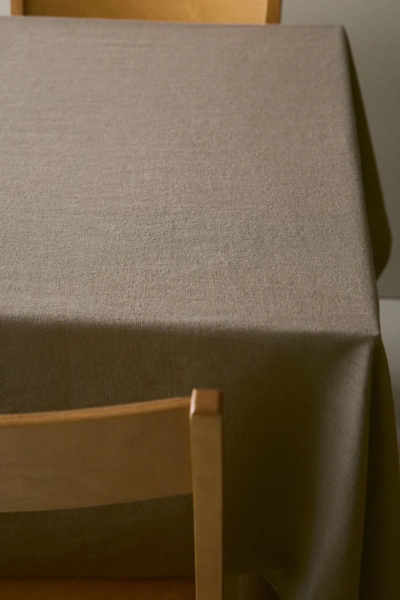 H&M Linen-blend tablecloth