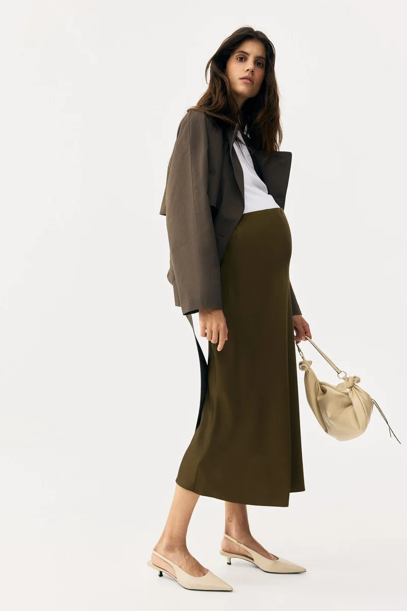 اتش اند ام تنورة ساتان من تشكيلة ماما