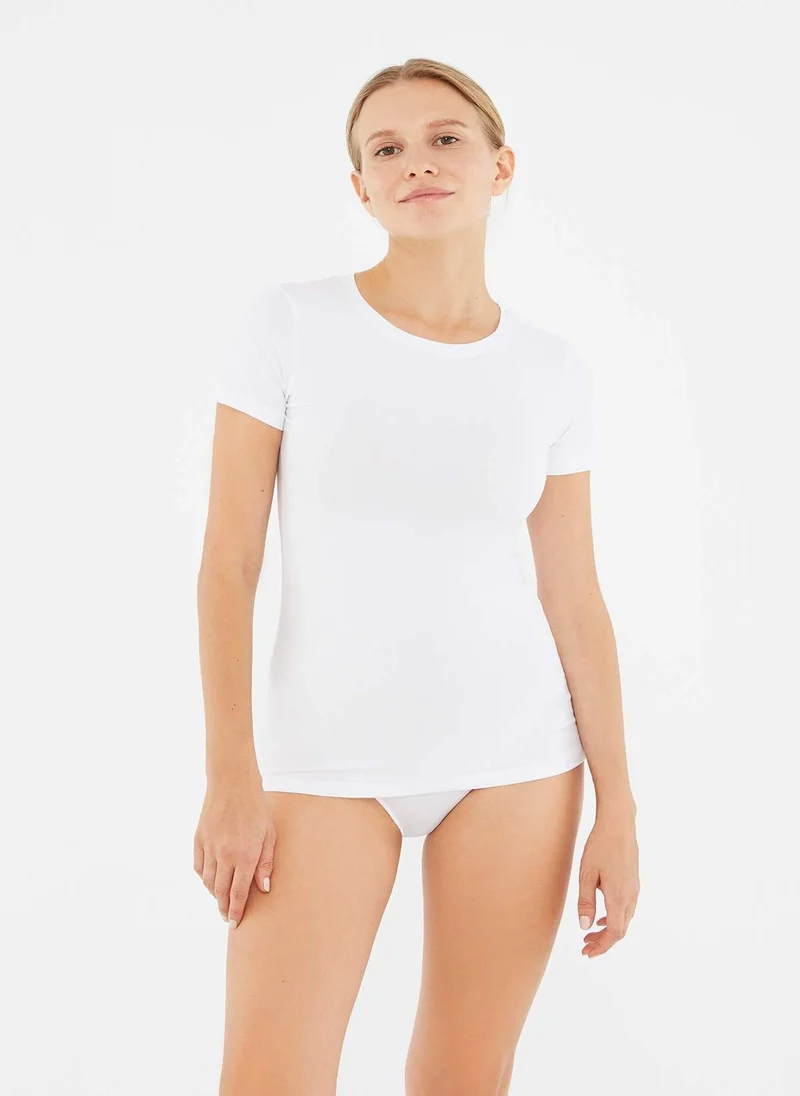 داجي كاميسول سليم فيت برقبة دائرية من سوبريم