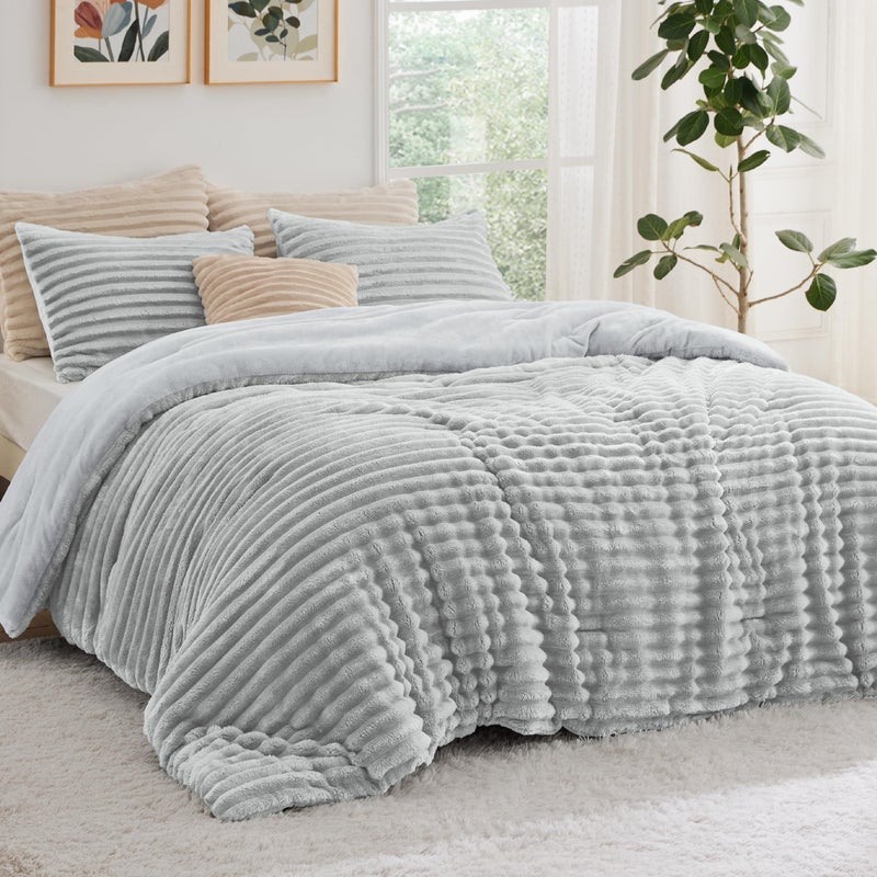 Bedsure Comforter Set Queen Size - GentleSoftâ„¢ 3 Pieces Double-Side Fleece Fluffy Light Grey Comforter Set, Cozy Striped Room Decor Aesthetic, Luxury Bedding Queen Size, 2 Pillowcases, 90x90 Inches - Image 2