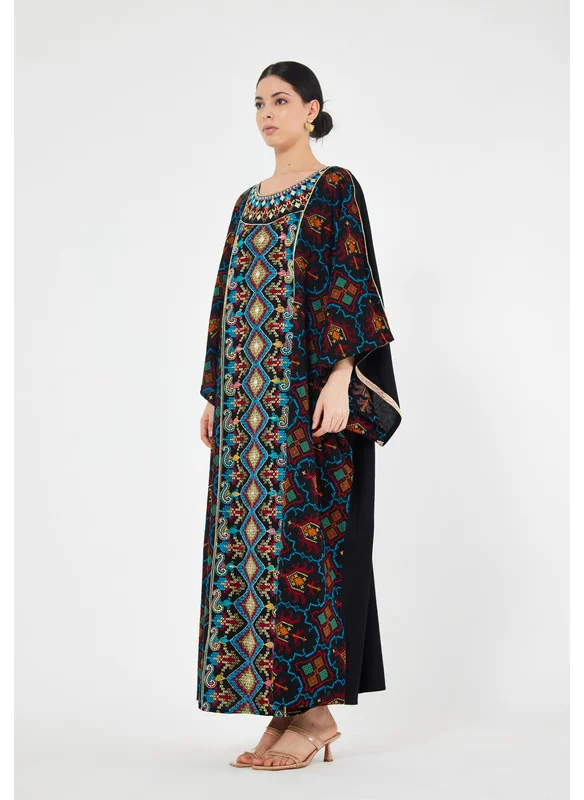 ذوق Scoop Neck Embroidered Jalabiya