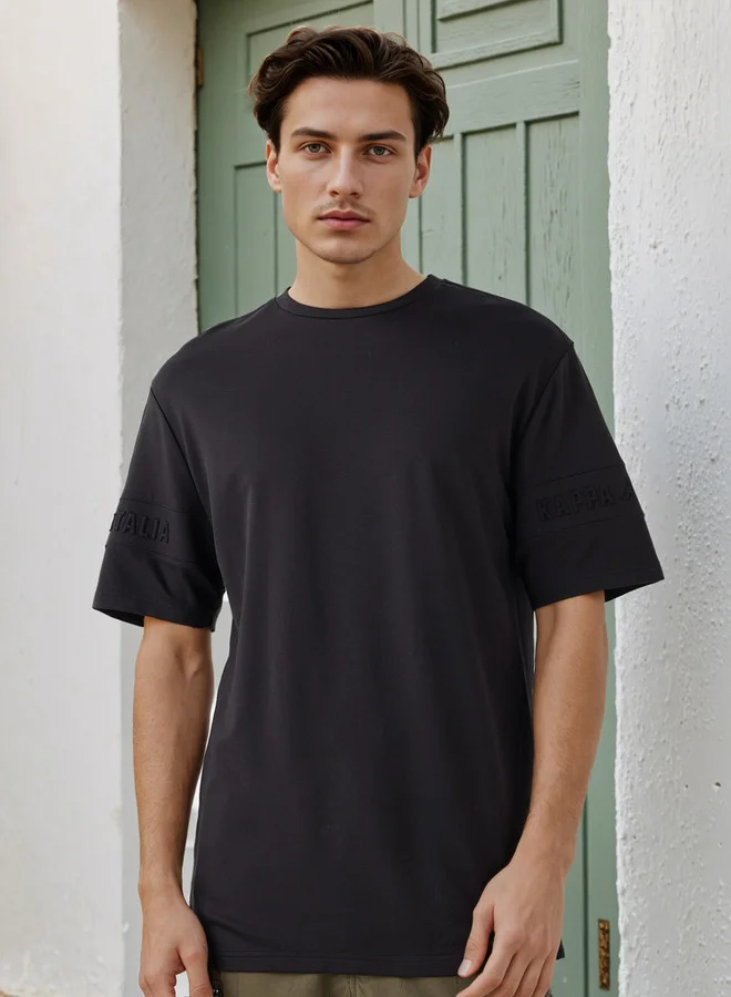 كابا تيشيرت مطبوع بشعار كابا