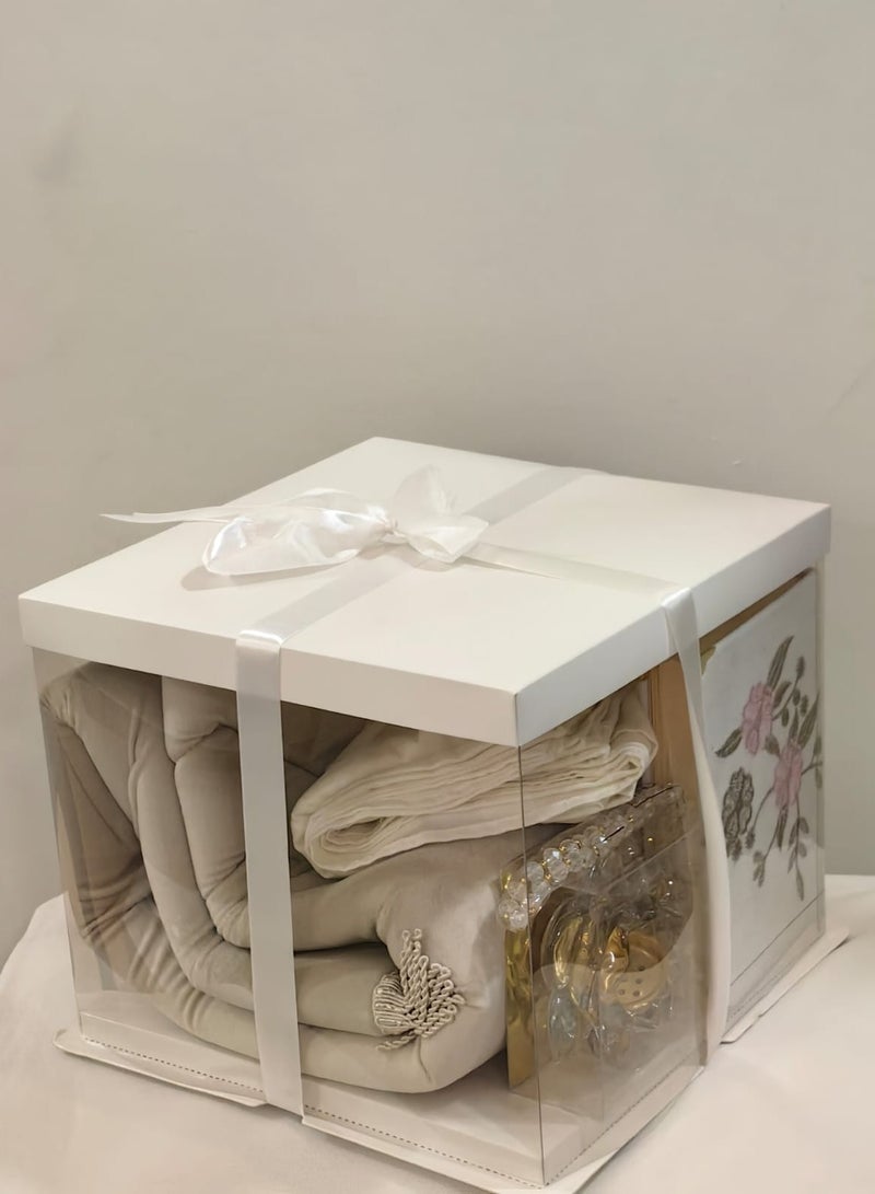 A prayer rug set consisting of 5 pieces, a quilted rug, a prayer sheet, an incense burner, a rosary, and a Qur’an suitable for a gift. - Image 3