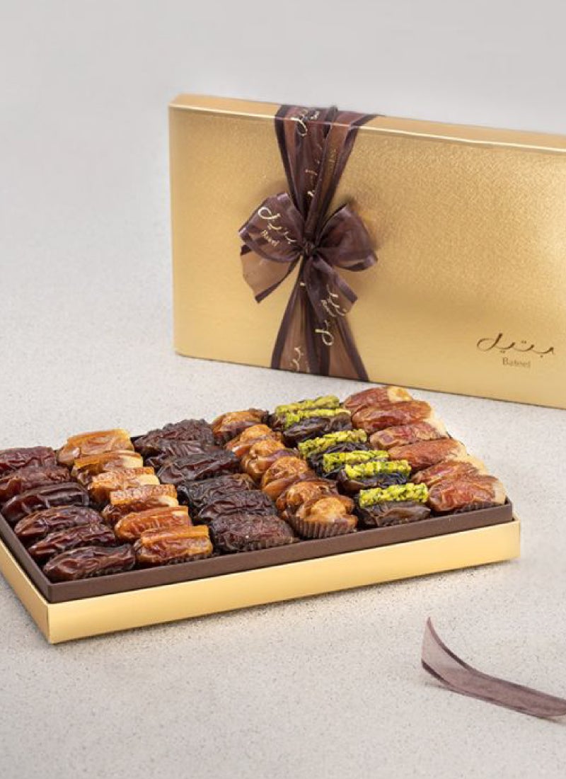 Bateel Cassandra Large Gift Set Collection Premium Assorted Dates - Image 2