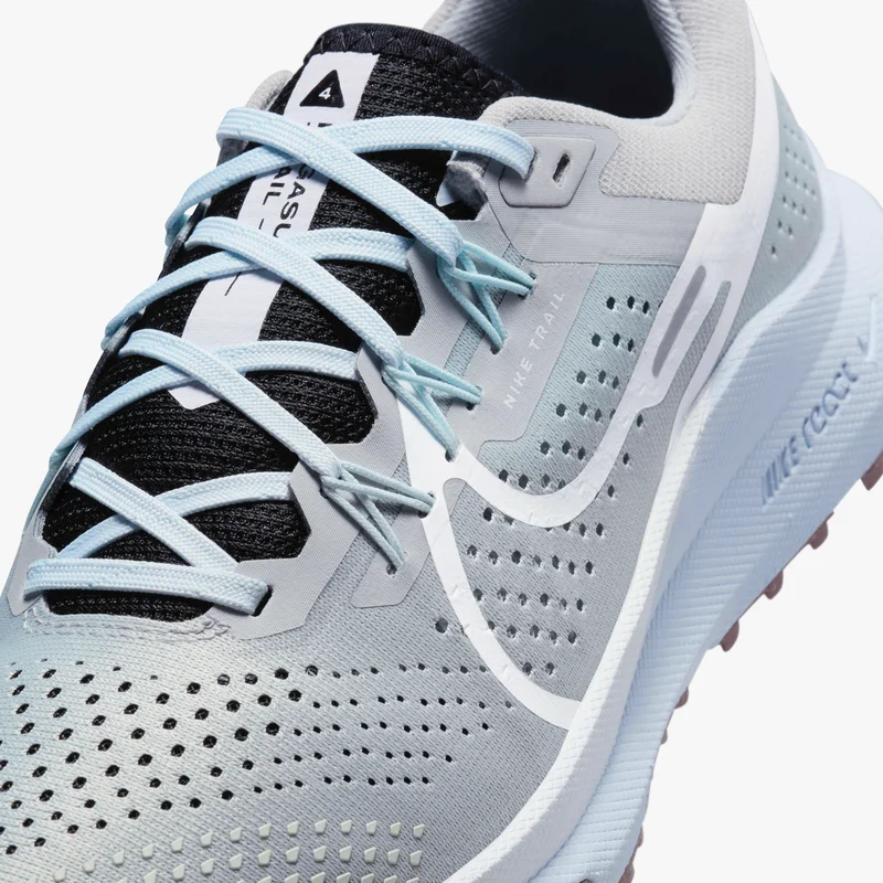 Nike Women's Pegasus Trail 4 Trail-running Shoe