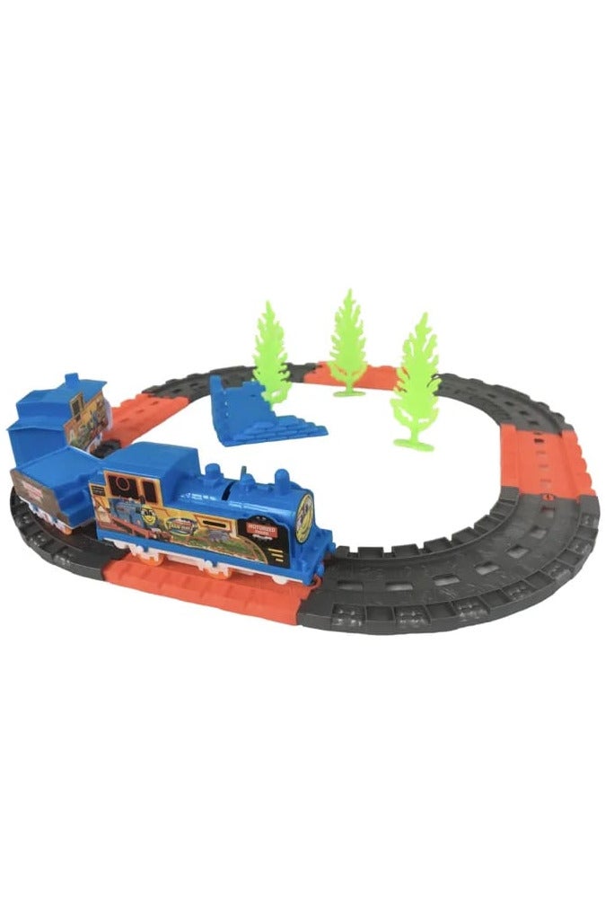 🚂 قطار توماس – لعبة ممتعة مستوحاة من شخصية توماس المحبوبة!   يأتي بمسار تركيب قابل للتغيير، وأشجار وإكسسوارات تضيف جوًا من المغامرة.   مثالي للأطفال +3 سنوات، يساعد على تنمية المهارات الحركية والتفكير الإبداعي. - Image 3