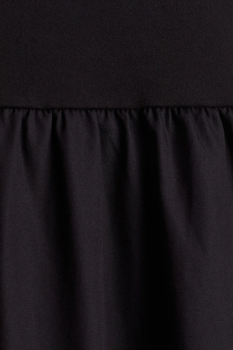 H&M Sleeveless flared-skirt dress