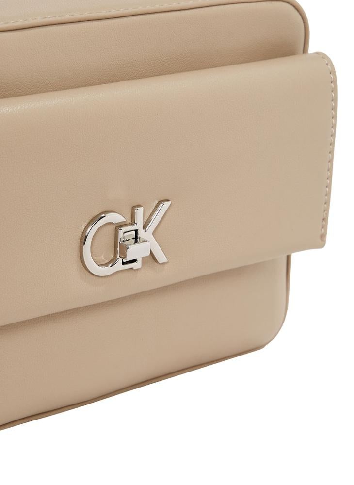 CALVIN KLEIN POCKET CAMERA BAG  - Image 3