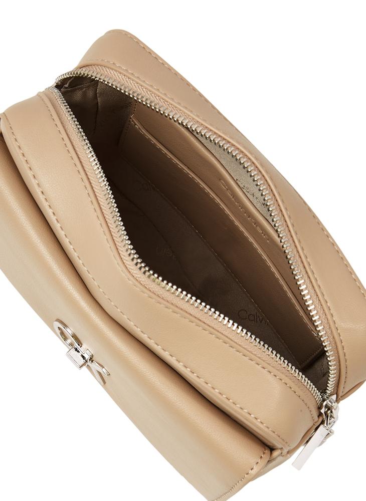 CALVIN KLEIN POCKET CAMERA BAG  - Image 4