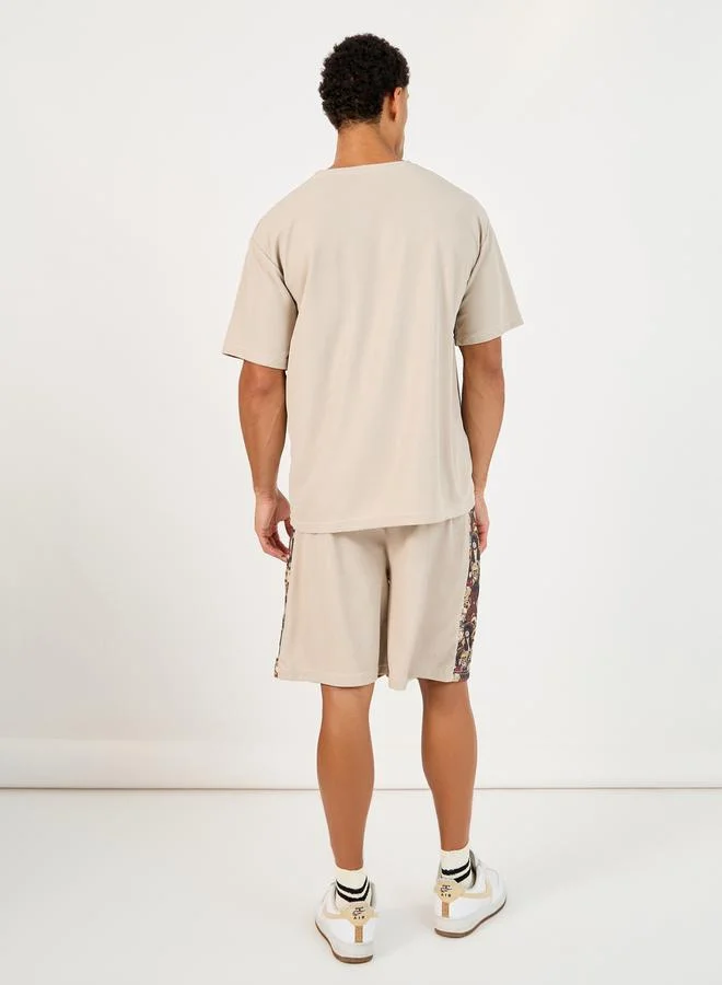 Styli Oversized Graphic Print T-Shirt & Shorts with Side Print Co-Ords